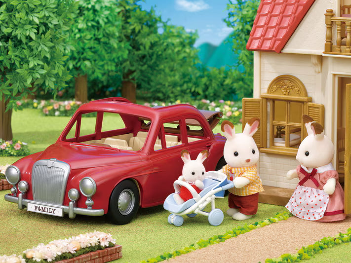 Family Cruising Car: Calico Critters
