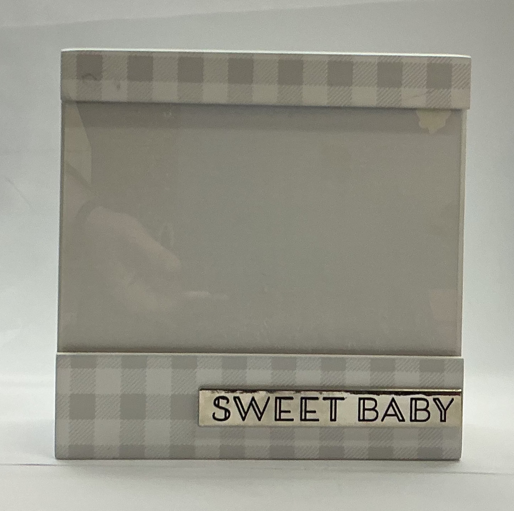 Sweet Baby, Hello Love Frame